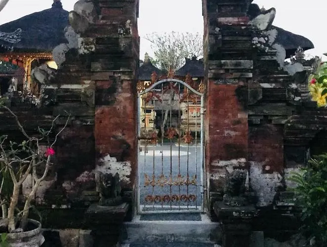Semara Teges House